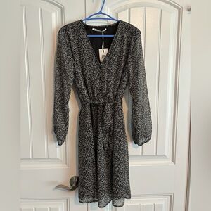 Long sleeve short dress